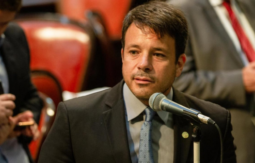 Caiado em andar mais alto