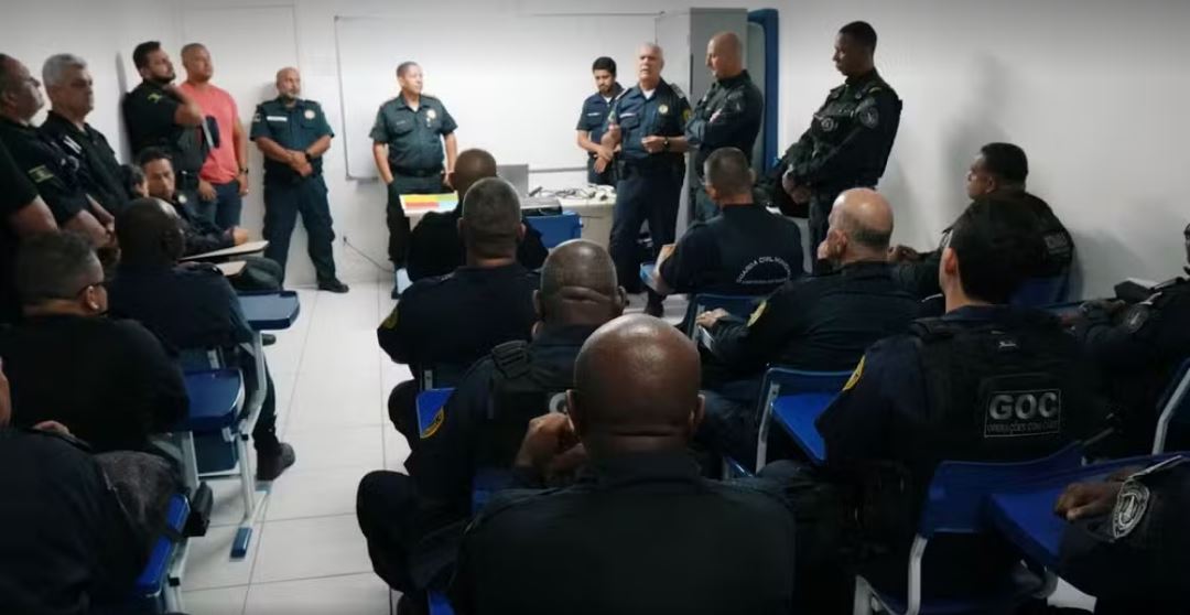 Guarda de Campos inicia curso de armamento