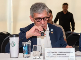 Alexandre Velloso assume presidência da Jucerja