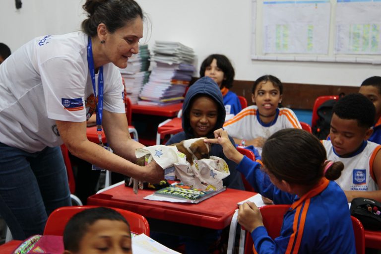 Proteção animal entra no calendário escolar de Nova Iguaçu