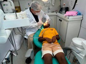 Odontomóvel atende quatro localidades de São Francisco nesta semana