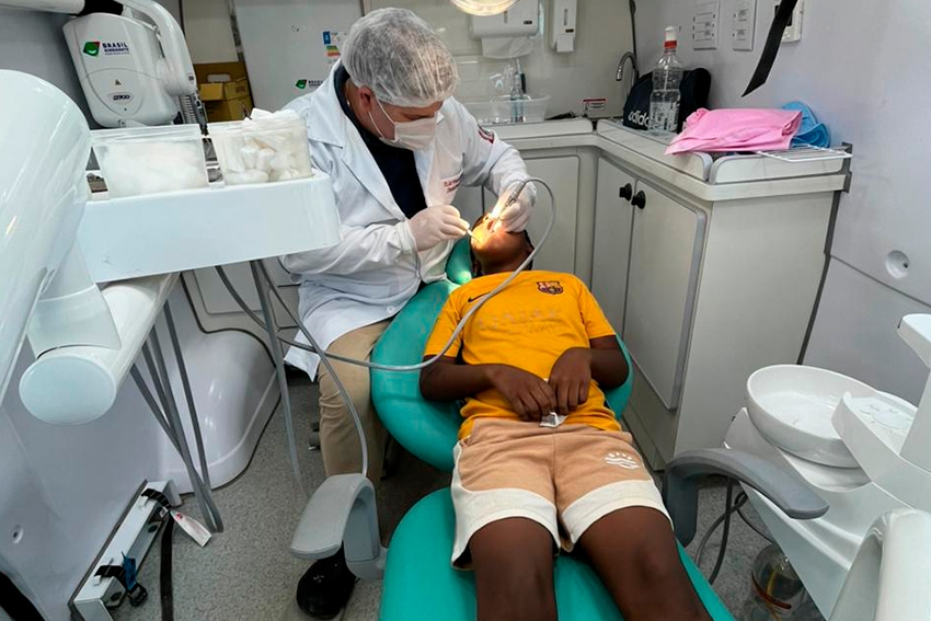 Odontomóvel atende quatro localidades de São Francisco nesta semana