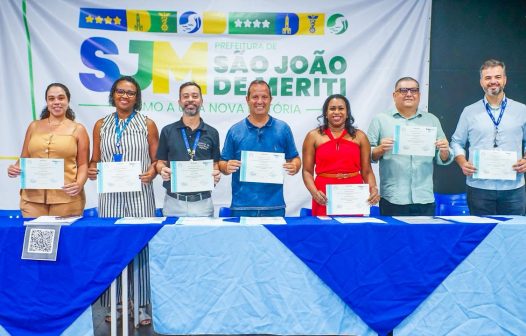 Meriti forma 47 alunos em cursos gratuitos de design e comunicação visual