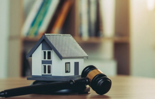 Ações locatícias se mantêm estáveis em Niterói e caem em São Gonçalo, indica análise do Secovi Rio