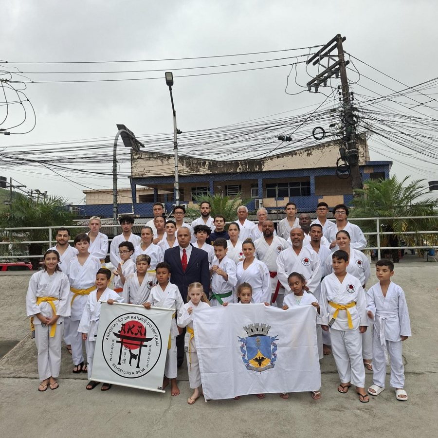 Agita Petrópolis conquista 29 medalhas no Carioca de Karatê