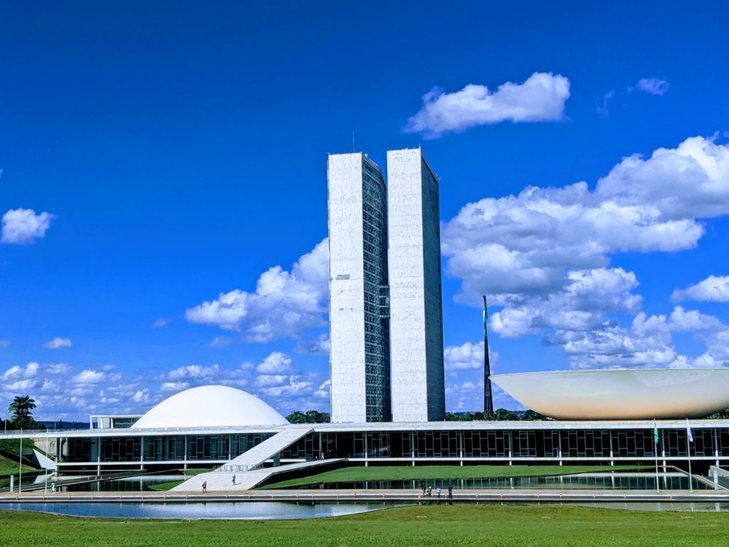 Que país é esse? Que família é essa?