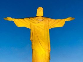 Cristo Redentor recebe iluminação do Maio Amarelo