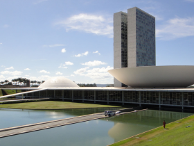 O Salto Geracional como Vetor de Renovação Estrutural no Brasil