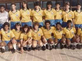 Uma reparação histórica com as primeiras jogadoras da primeira seleção de futebol do Brasil