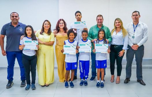 Meriti premia alunos por redações sobre cidadania e justiça
