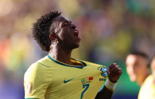 Dia para a Seleção Brasileira espantar a má fase