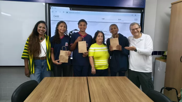 Jogos eletrônicos movimentam escolas em Arraial do Cabo