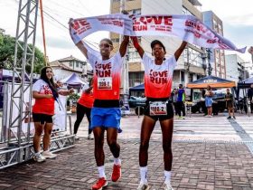 Love Run reúne 700 corredores e tem pedido de casamento em Cabo Frio