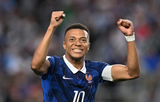 Esperança nos pés de Halland e Mbappé