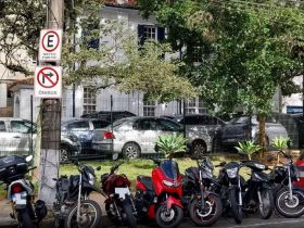 Motoboys terão vagas exclusivas para embarque e desembarque em Petrópolis
