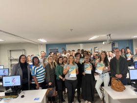 Servidores da educação de Meriti iniciam curso de informática básica