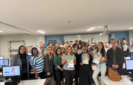 Servidores da educação de Meriti iniciam curso de informática básica