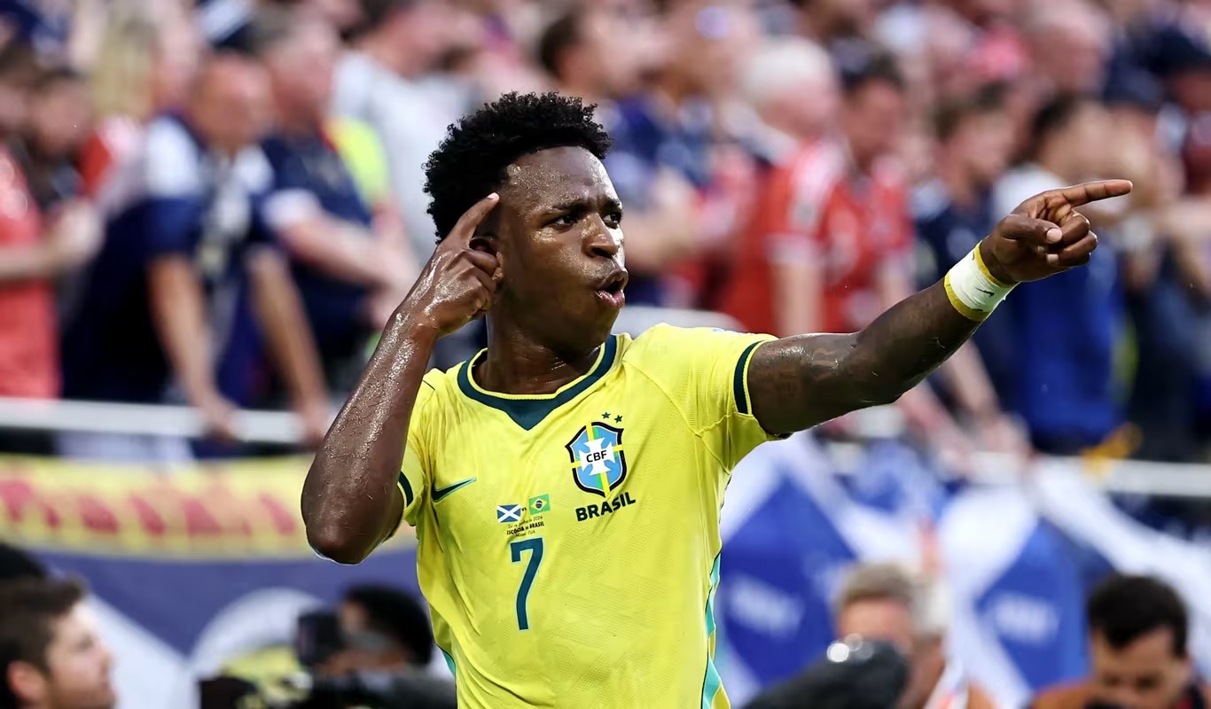 Em dia de show brasileiro, África do Sul surpreende e faz história