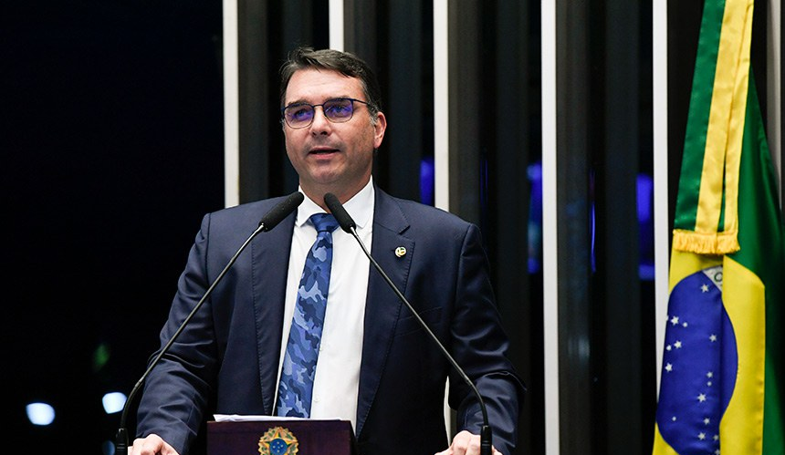 E o PL adia a decisão sobre o Senado…