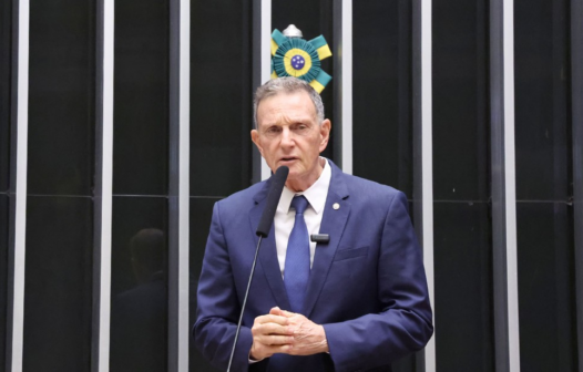 Crivella fora da corrida pela vaga no Senado