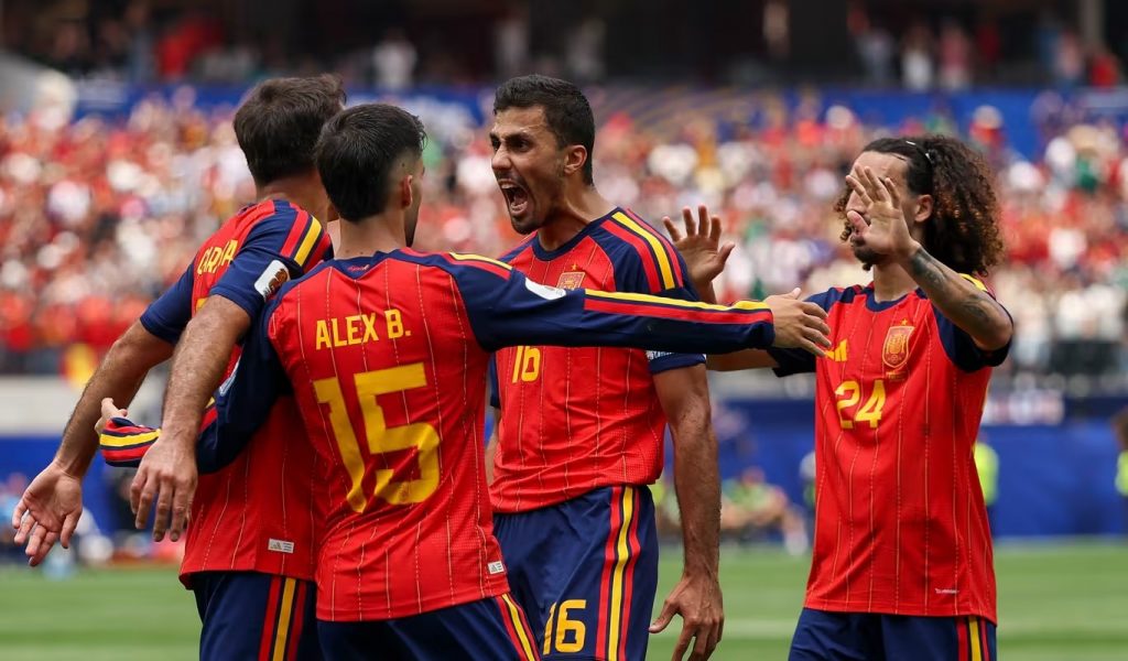 Espanha goleia a Áustria e encerra jejum em mata-matas