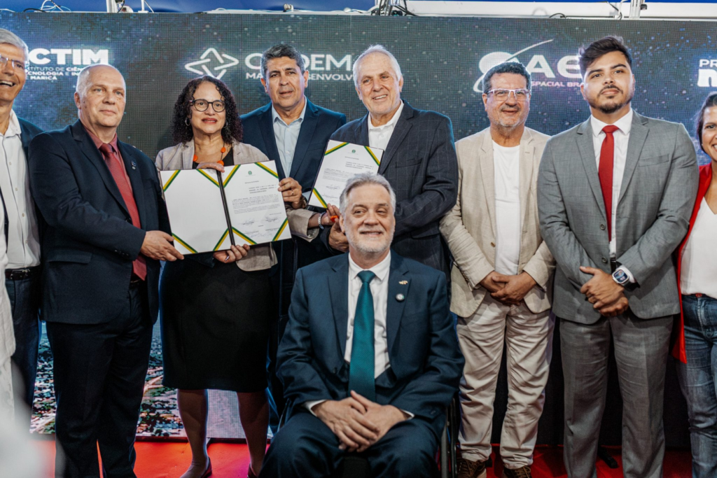 Maricá olha para o espaço