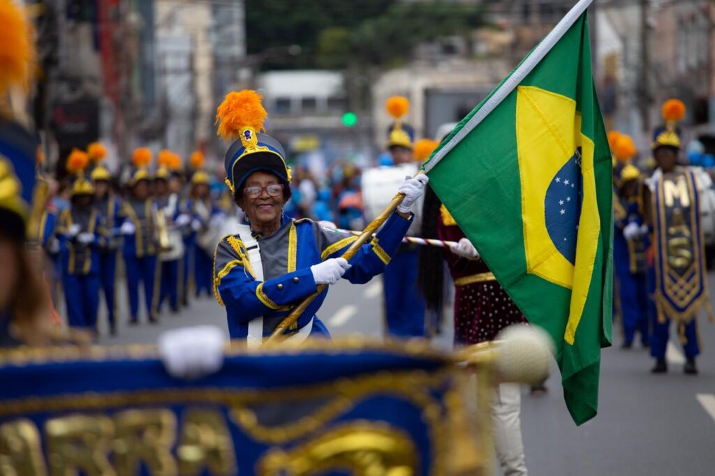 Desfile de 7 de Setembro reúne 25 mil pessoas em Volta Redonda