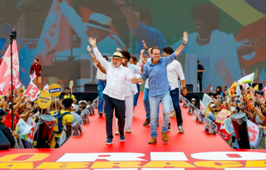 Na última semana, Rio vira campo de batalha de Lula e Flávio