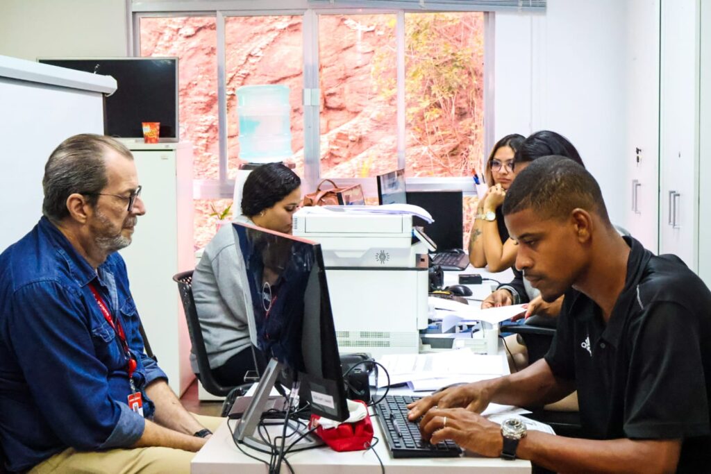 Maricá emite segunda via de identidade para servidores da Somar