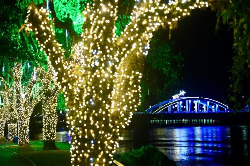 Barra Mansa inicia montagem da decoração de Natal