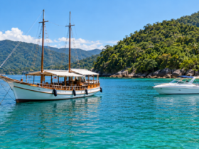 Angra dos Reis abre cadastro de lanchas e escunas para turismo