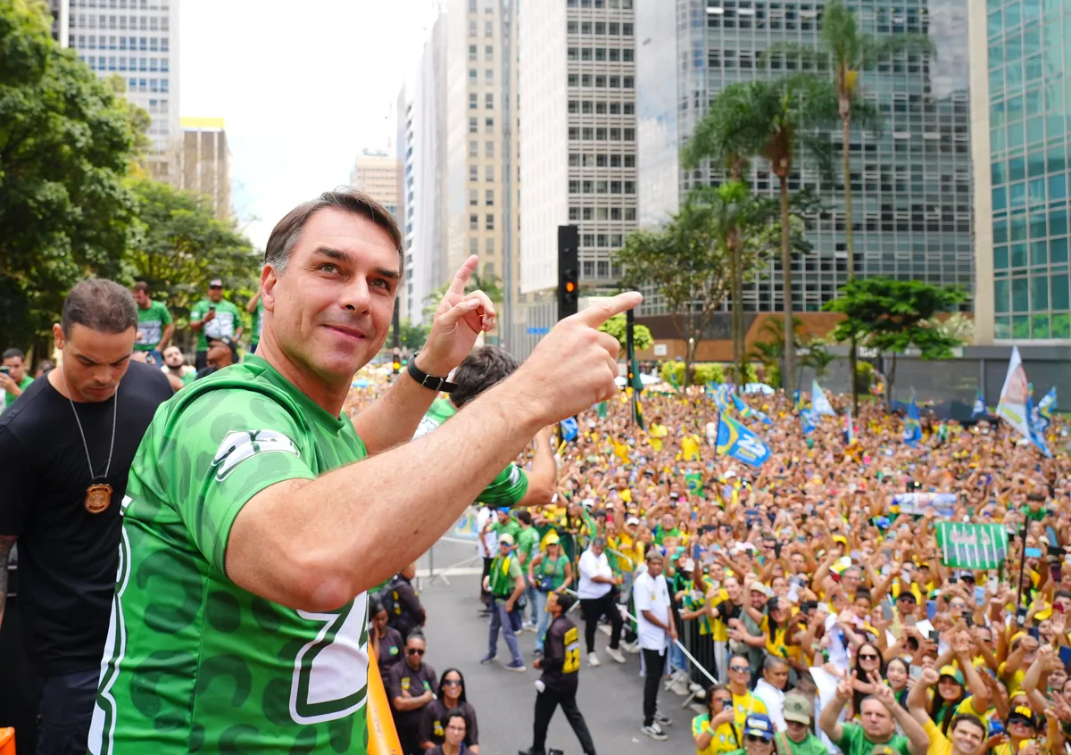 Flávio supera 65% dos votos em cinco cidades do RJ