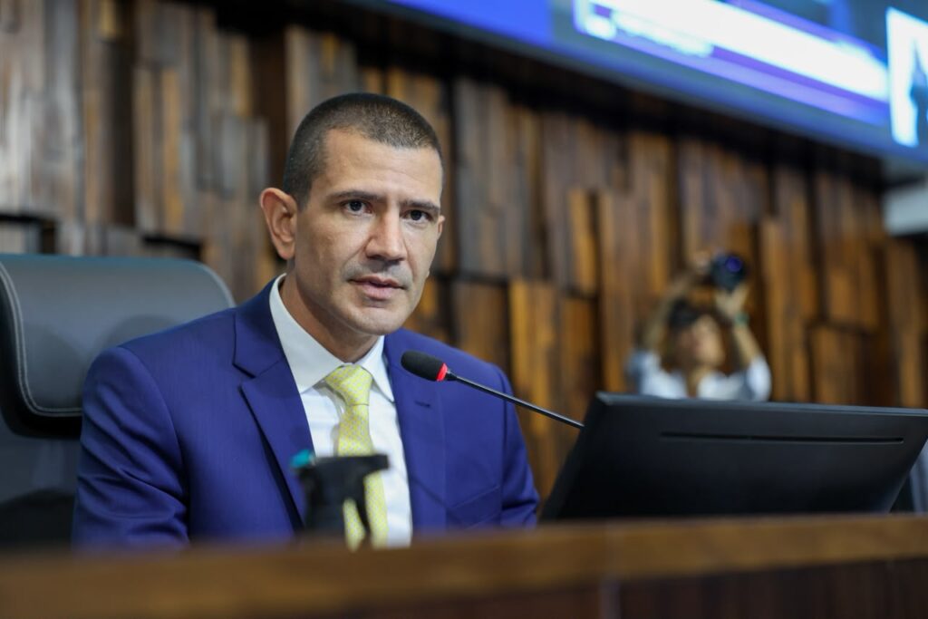 Ruas adota discurso conciliador na Alerj