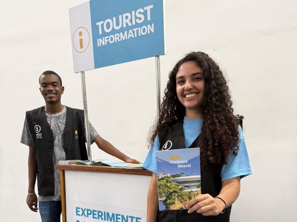 Neltur divulga atrações turísticas de Niterói em congresso
