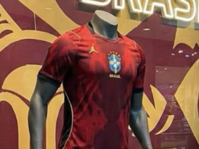 Até a camisa virou política
